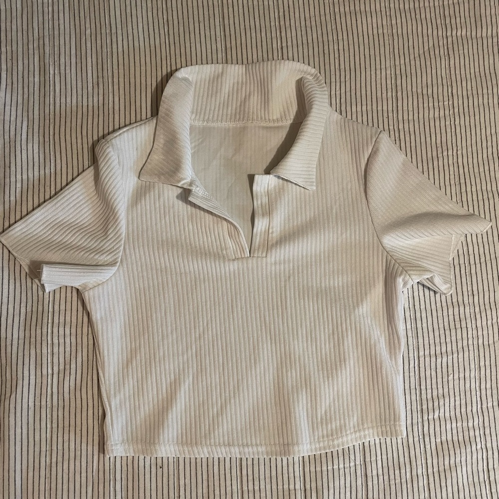 Cropped white collared shirt